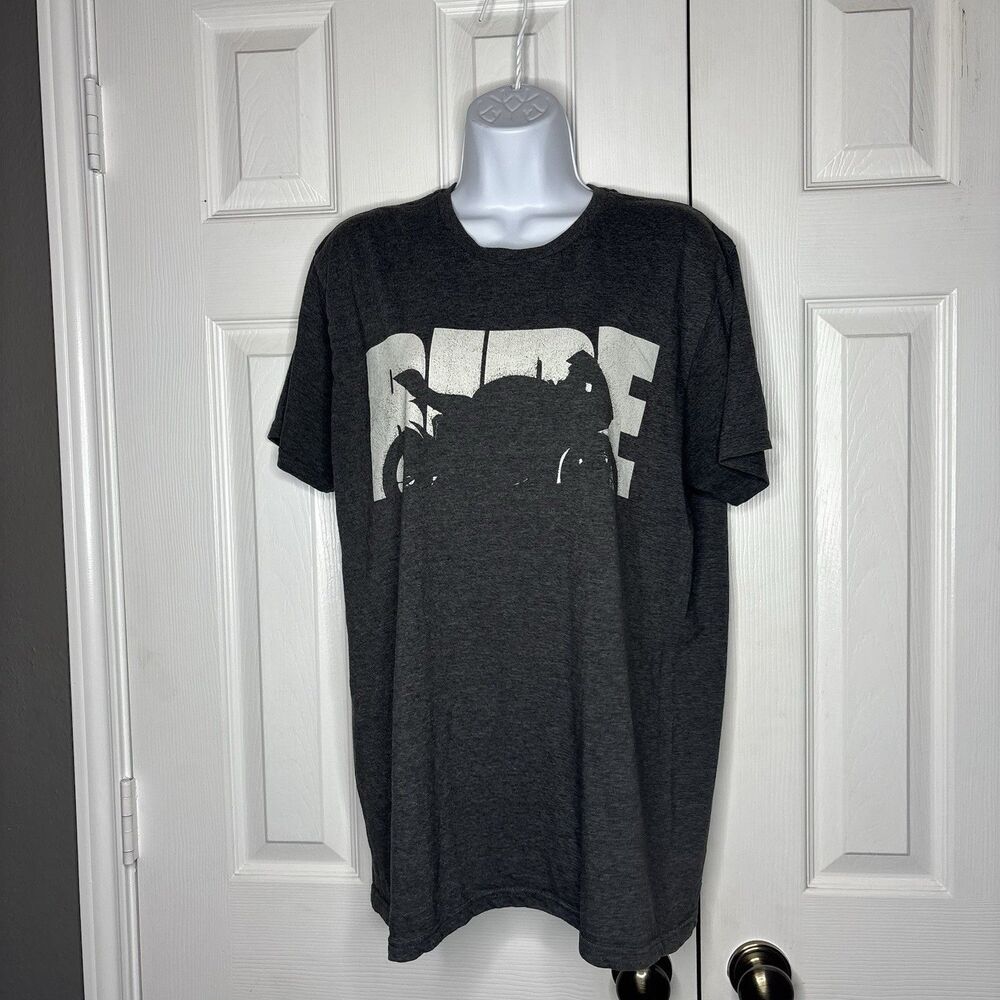 Graphic Tee Gray Size Large Dude Motorcycle Silhouette Shirt
